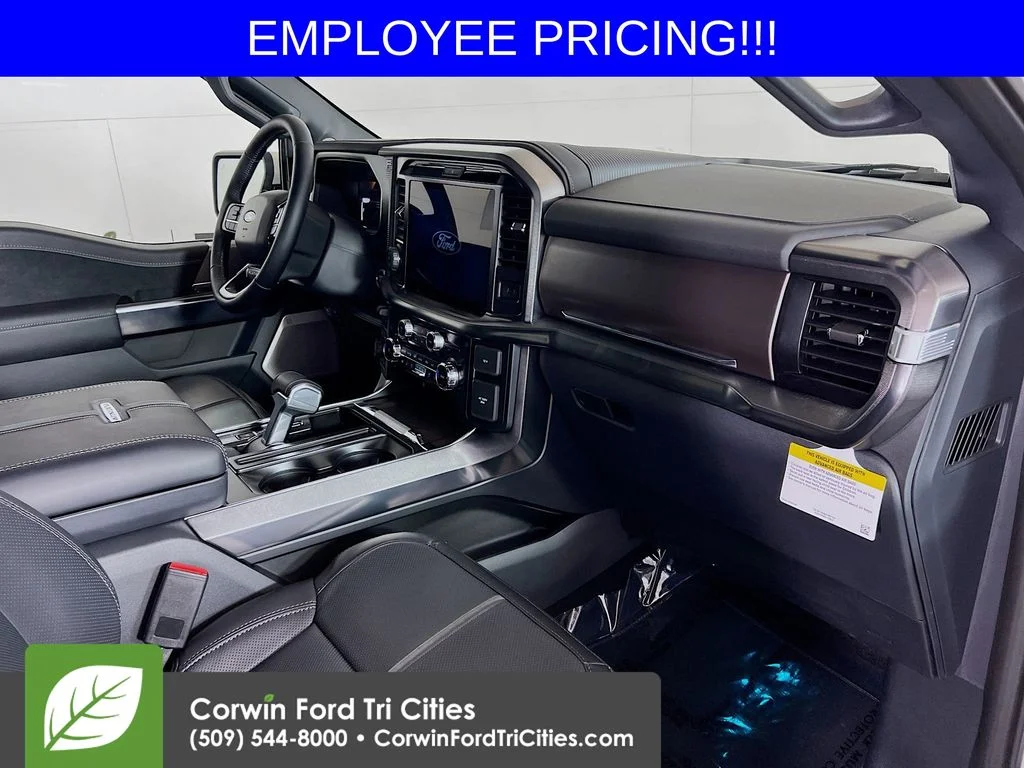 New 2026 Star White Metallic Tri-Coat Ford Platinum image 31