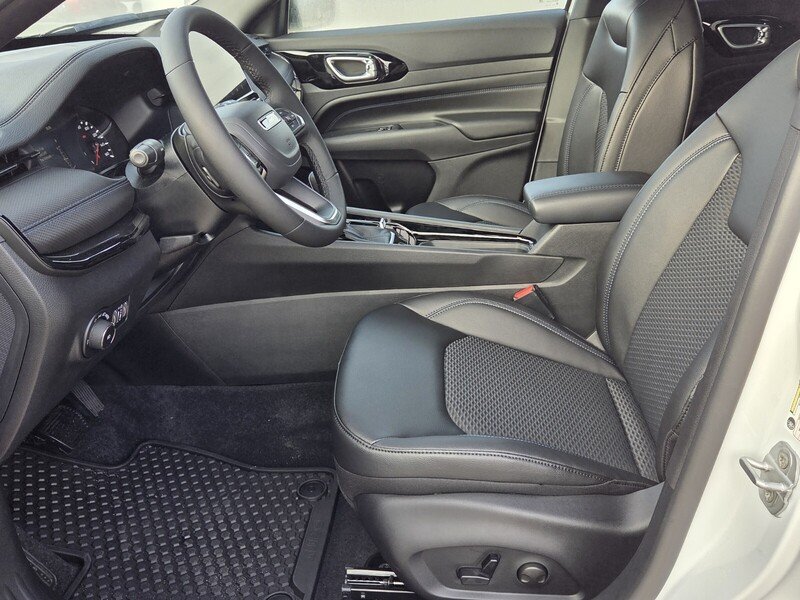 2026 Jeep Compass Altitude - Photo 9