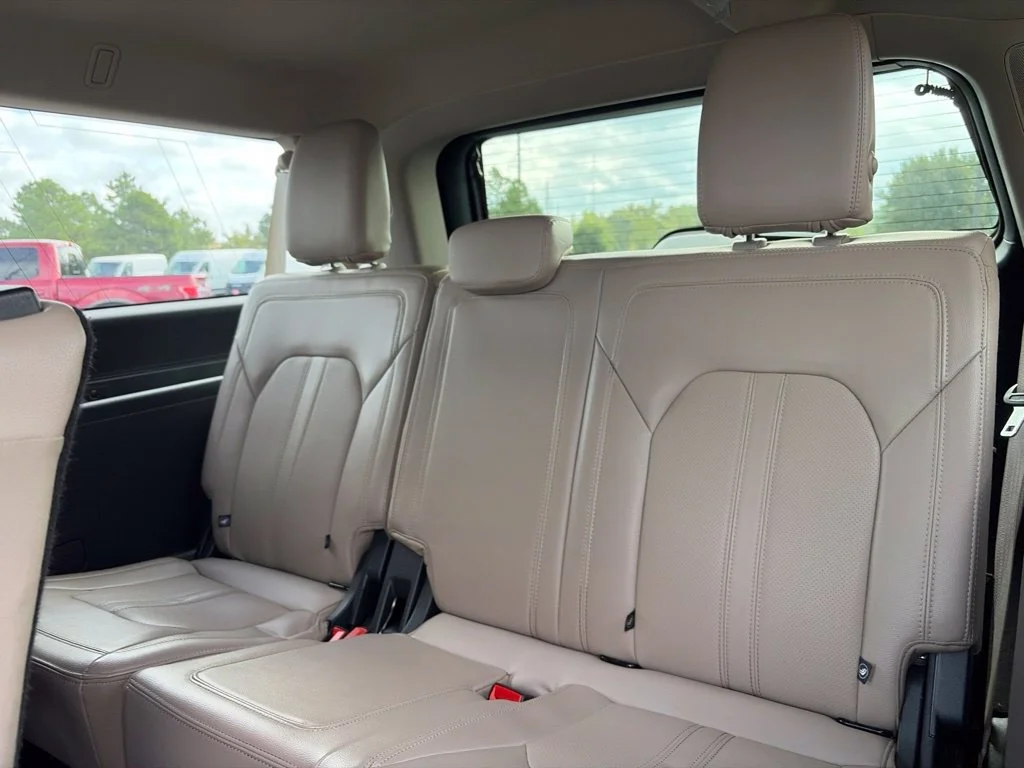 Used 2024 Oxford White Ford Limited image 37