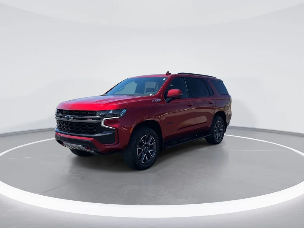 Used 2021 Red Chevrolet Z71 image 4