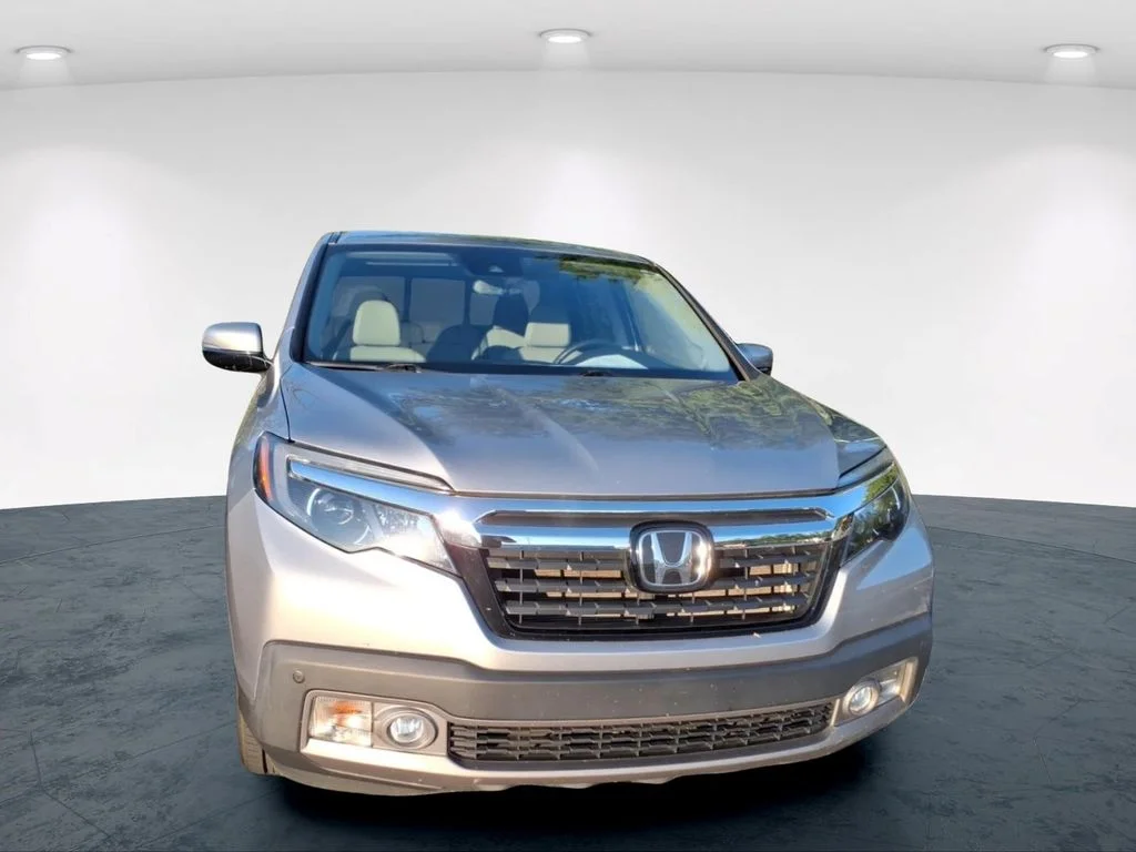 Used 2017 Silver Honda RTL-E image 9