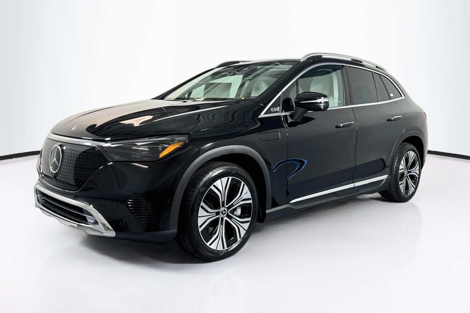 2027 Mercedes-Benz EQE SUV Base