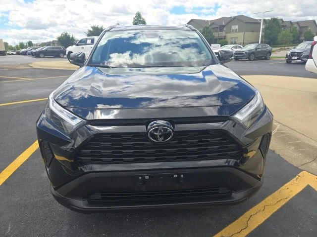 2024 Toyota RAV4 XLE - Photo 2