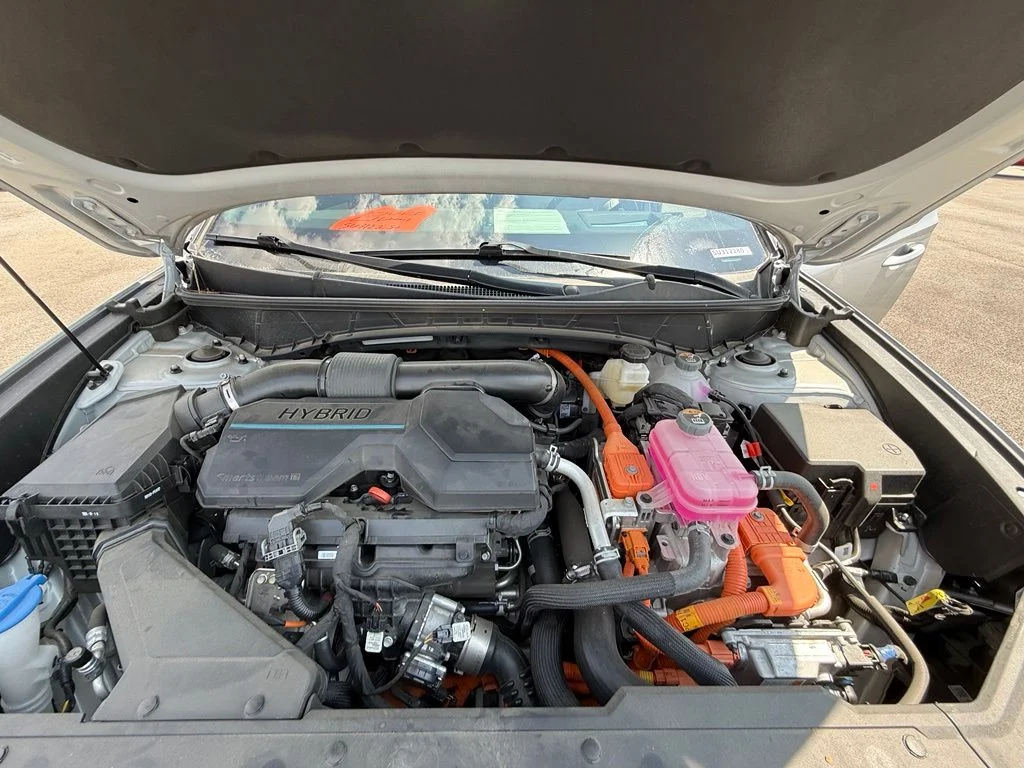 Used 2025 Silver Hyundai Limited image 32