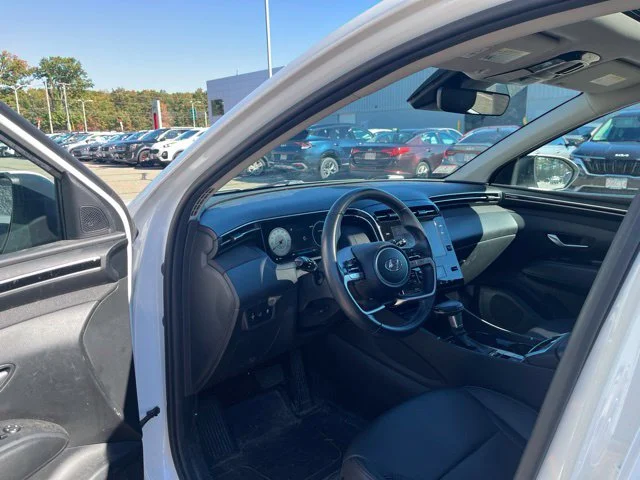 Used 2023 White Hyundai SEL image 11