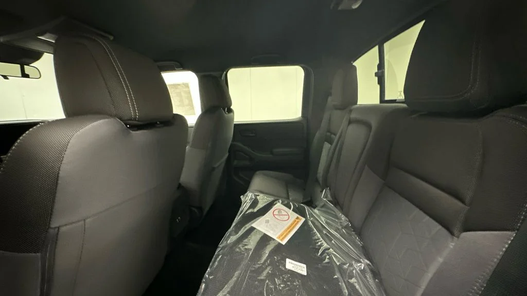 New 2026 Boulder Gray Pearl Nissan Crew Cab SV image 10