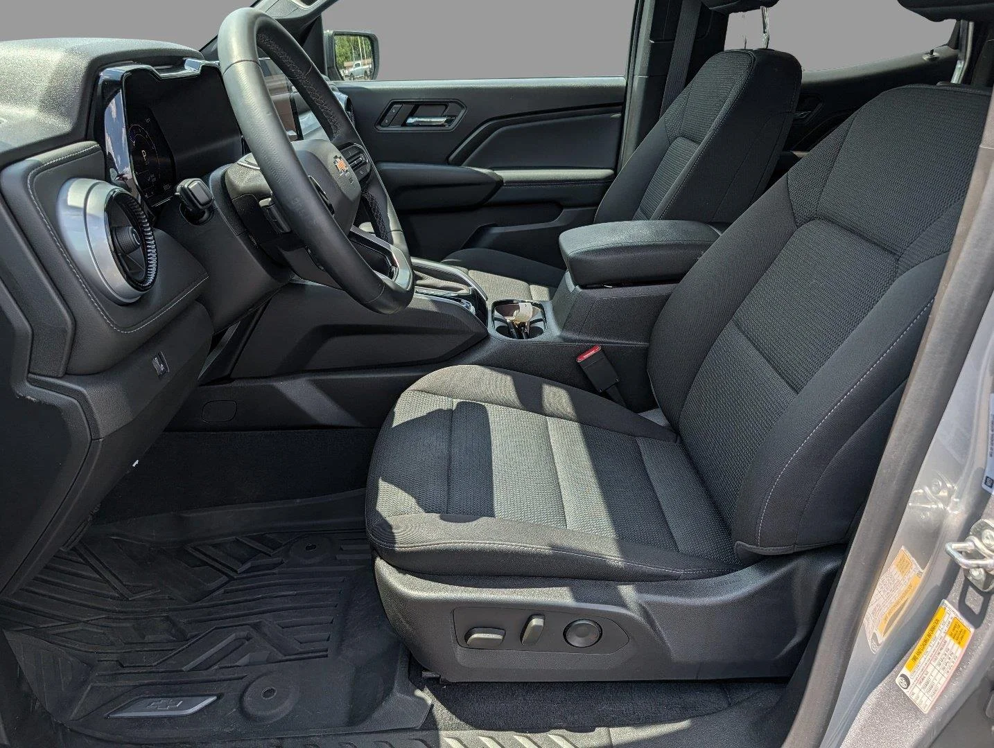 Used 2024 Sterling Gray Metallic Chevrolet 2WD LT image 13
