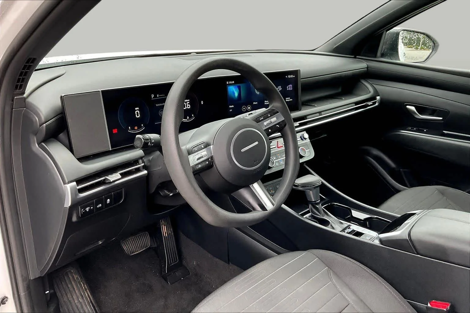 Used 2025 Atlas White Hyundai SE image 17