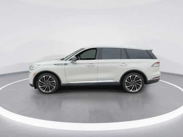 Used 2020 White Lincoln Reserve image 6