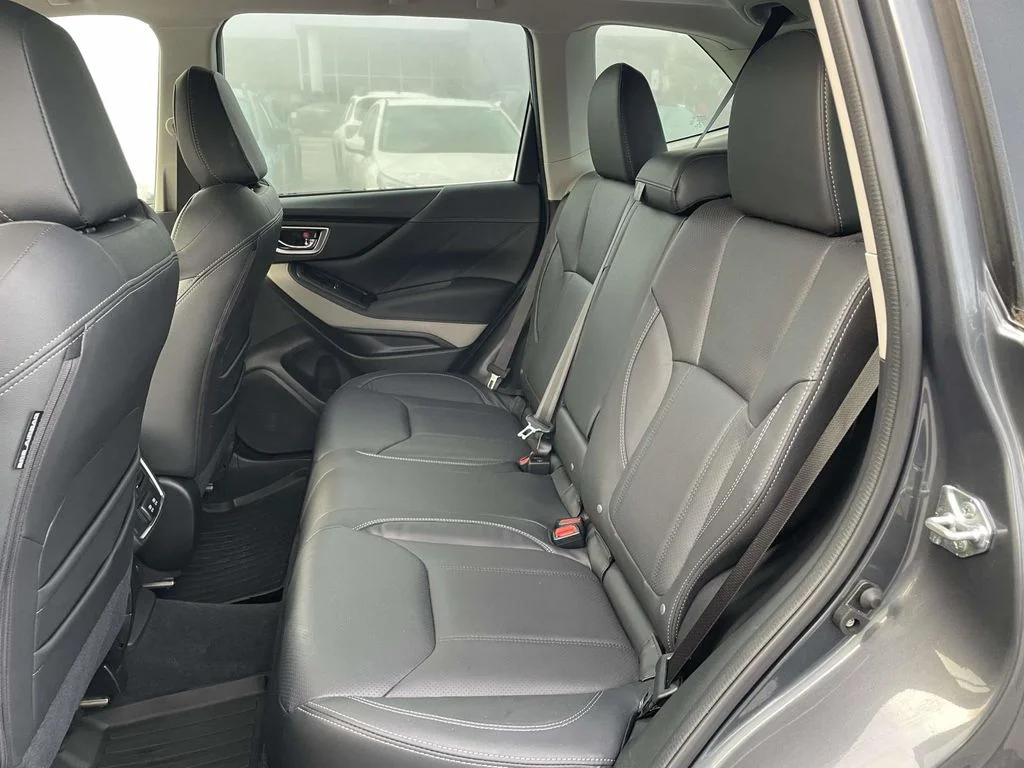 Used 2023 Magnetite Gray Metallic Subaru Limited image 3