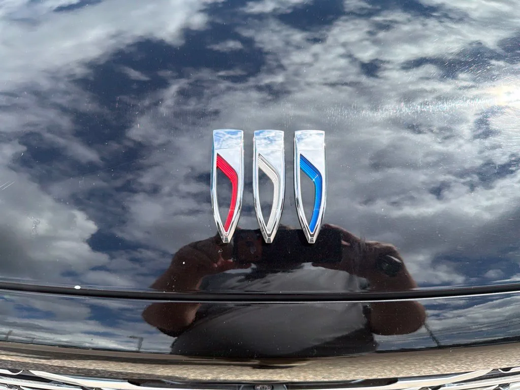 Used 2025 Ebony Twilight Metallic Buick Preferred image 31