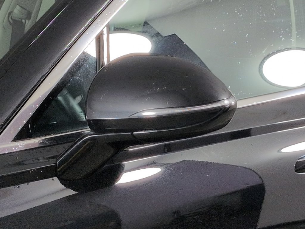2025 GENESIS GV70 Standard - Photo 14
