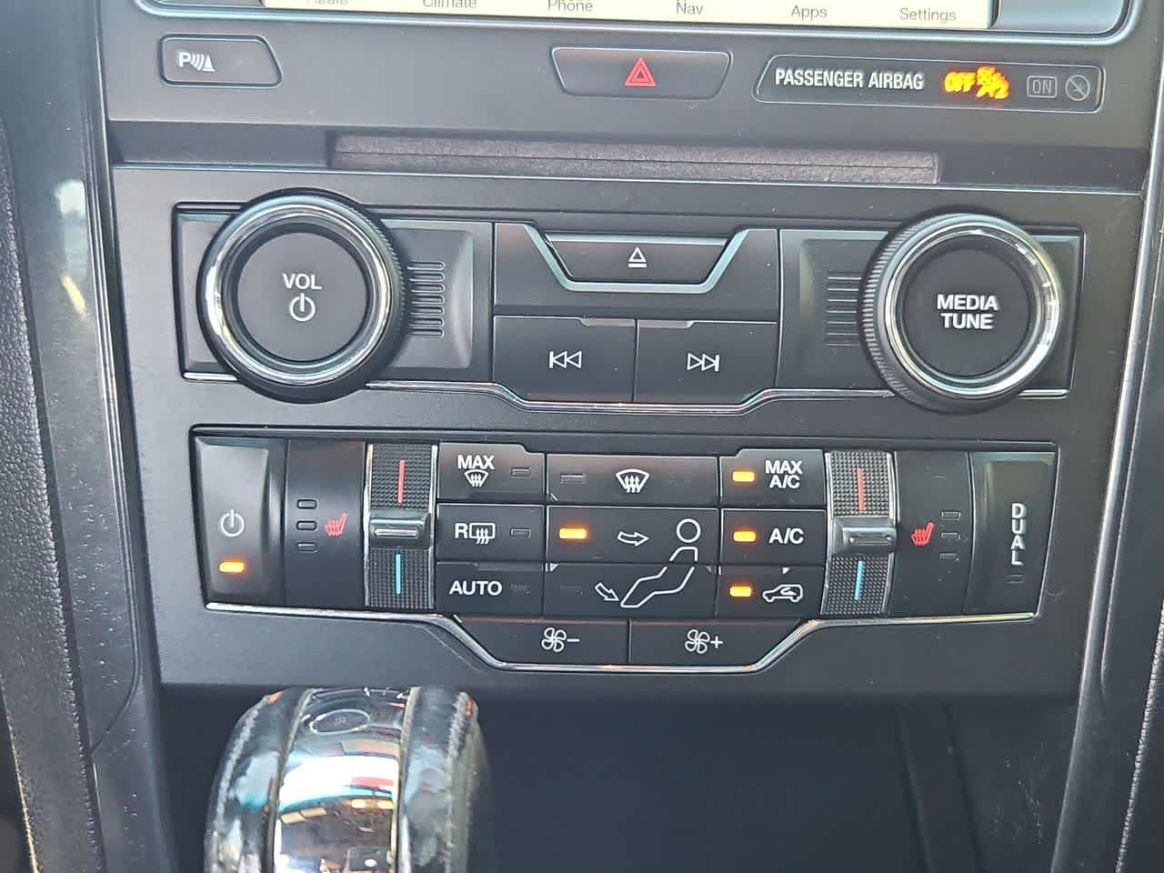 Used 2017 Smoked Quartz Metallic Tinted Clearcoat Ford XLT image 21