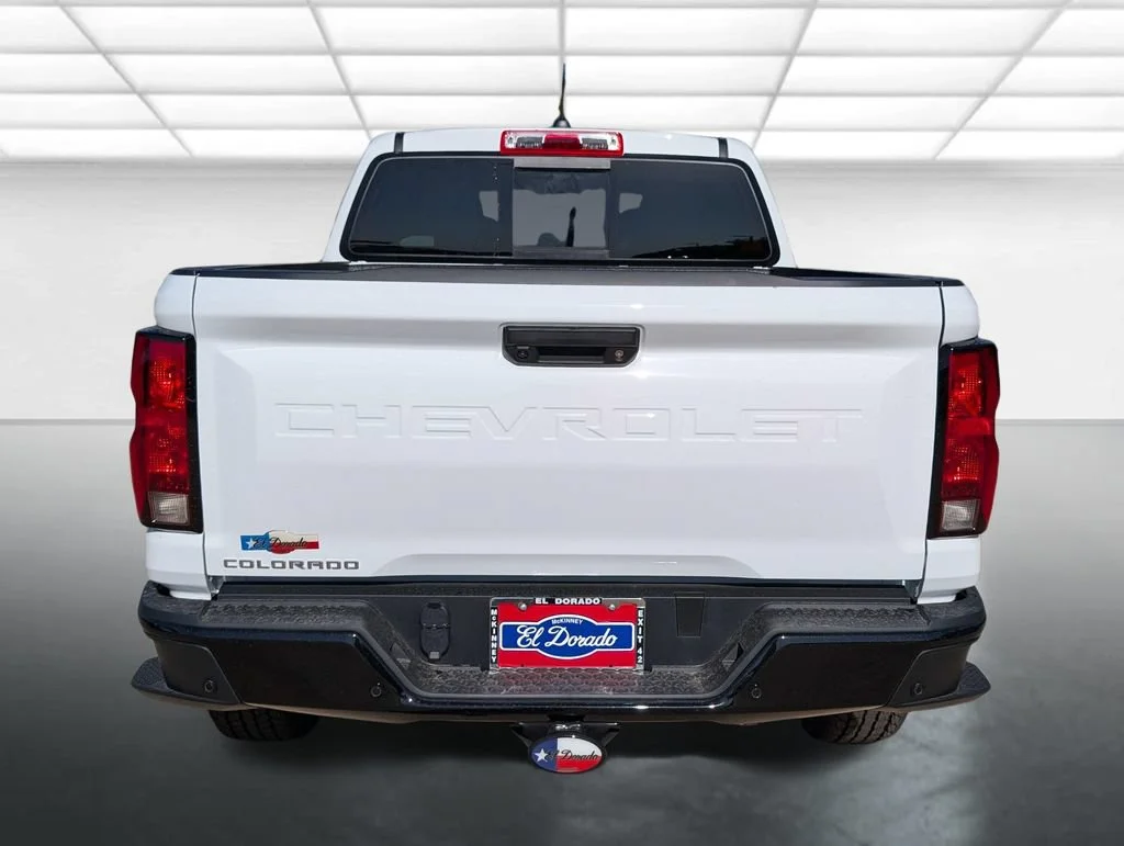 New 2026 Summit White Chevrolet Trail Boss image 29