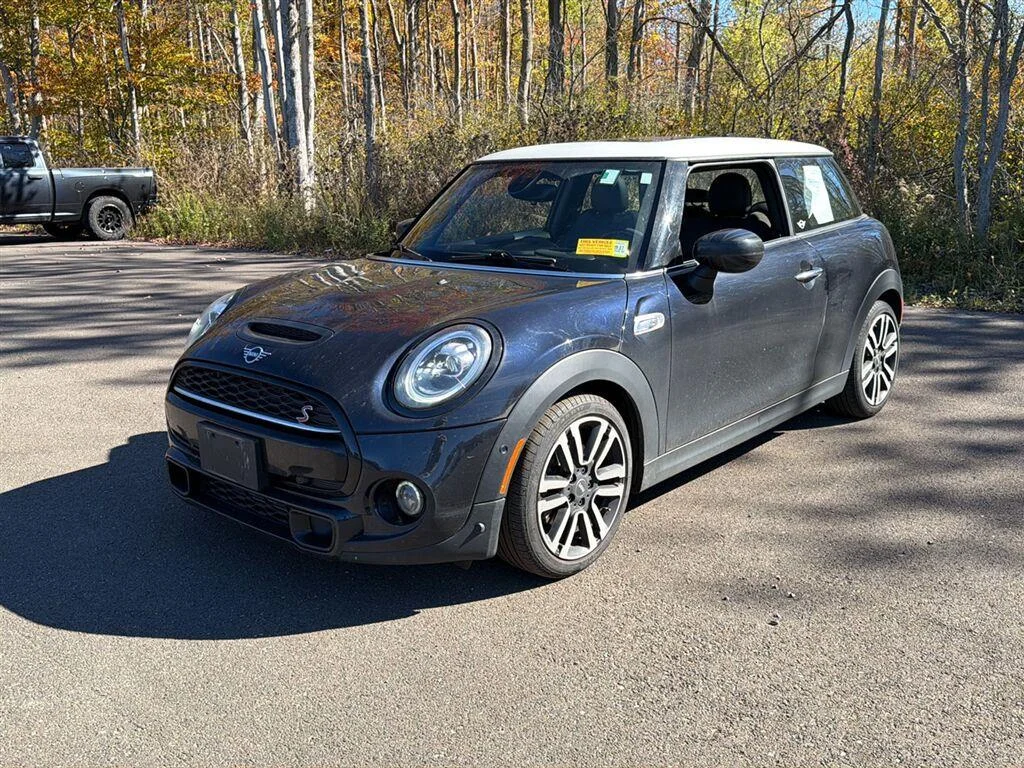 Used 2021 MINI Yours Enigmatic Black Metallic MINI Cooper S image 12