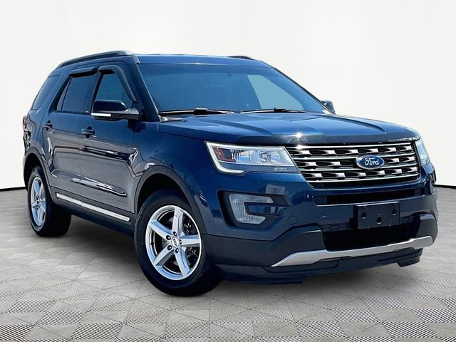2017 Ford Explorer XLT 4WD's photo