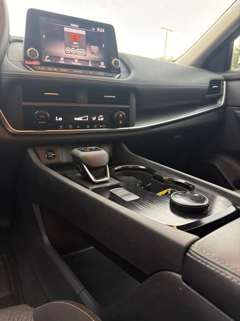 Used 2025 Gray Nissan SV image 8