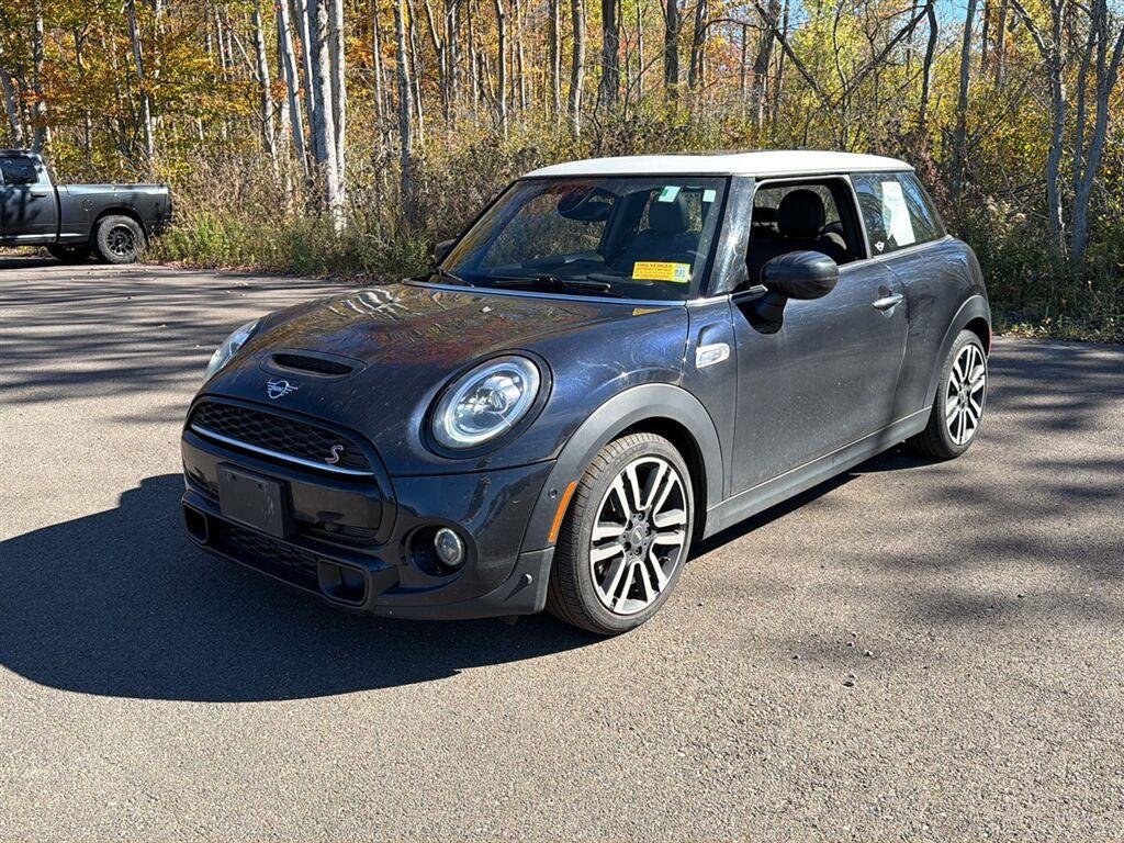Used 2021 MINI Yours Enigmatic Black Metallic MINI Cooper S image 12