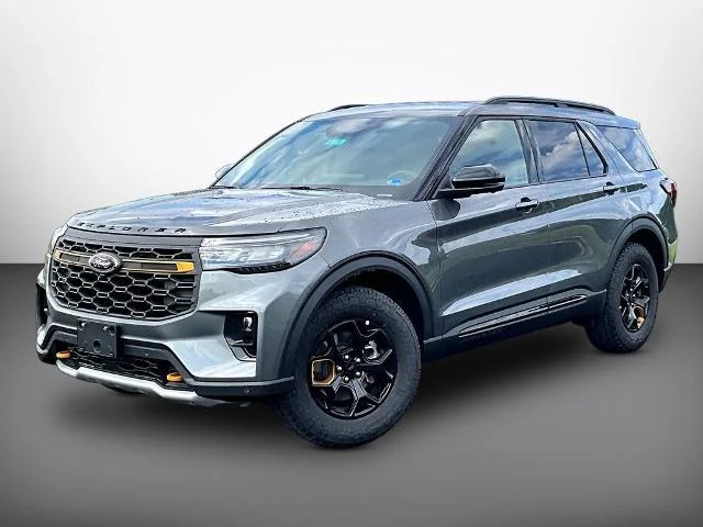New 2026 Carbonized Gray Metallic Ford Tremor® image 33