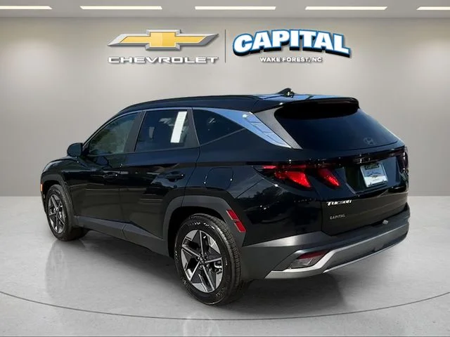 Used 2025 Black Hyundai SEL image 3