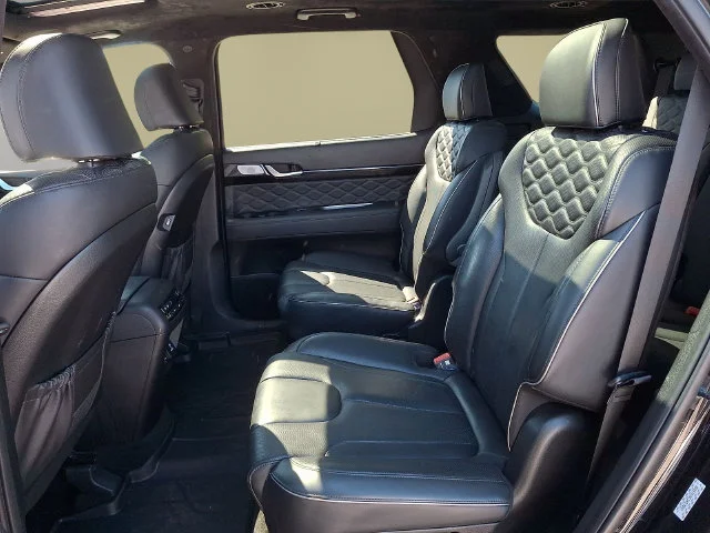 Used 2022 Black Hyundai Calligraphy image 10
