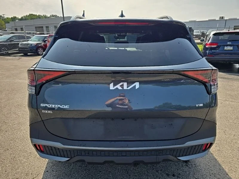 Used 2024 Gray Kia X-Line image 8