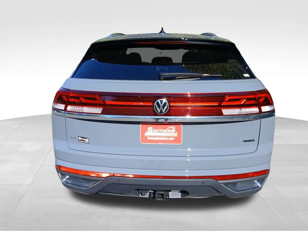 New 2026 Gray Volkswagen 2.0T SE w/Technology image 4