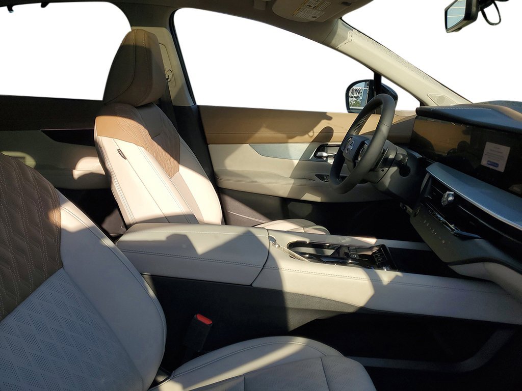 New 2026 Super Black Nissan Platinum image 28