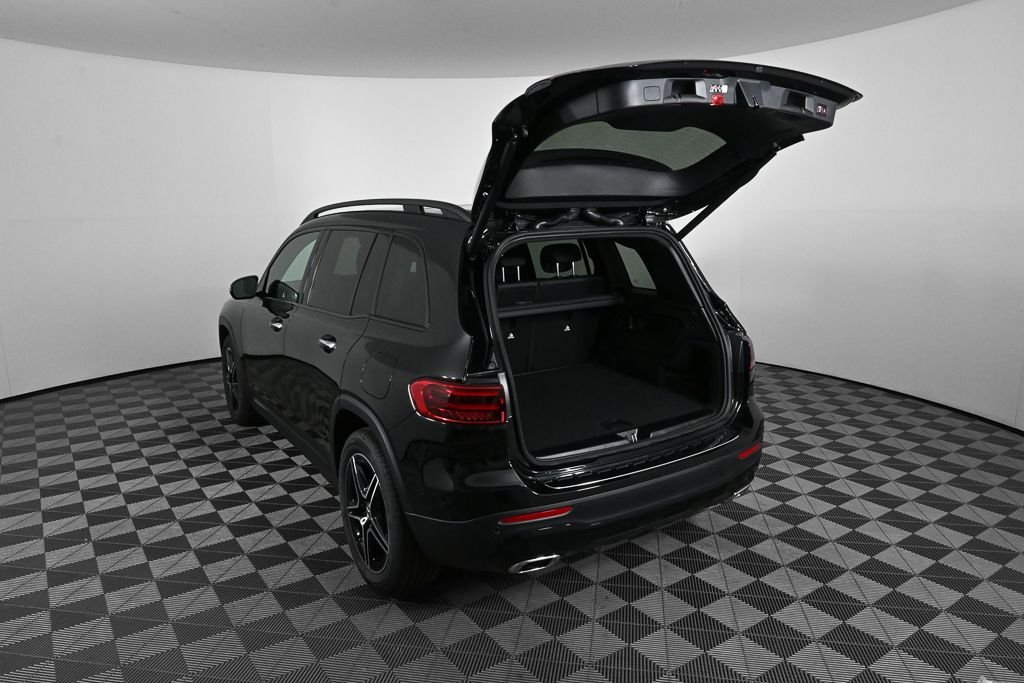 New 2026 Night Black Mercedes-Benz GLB 250 image 32