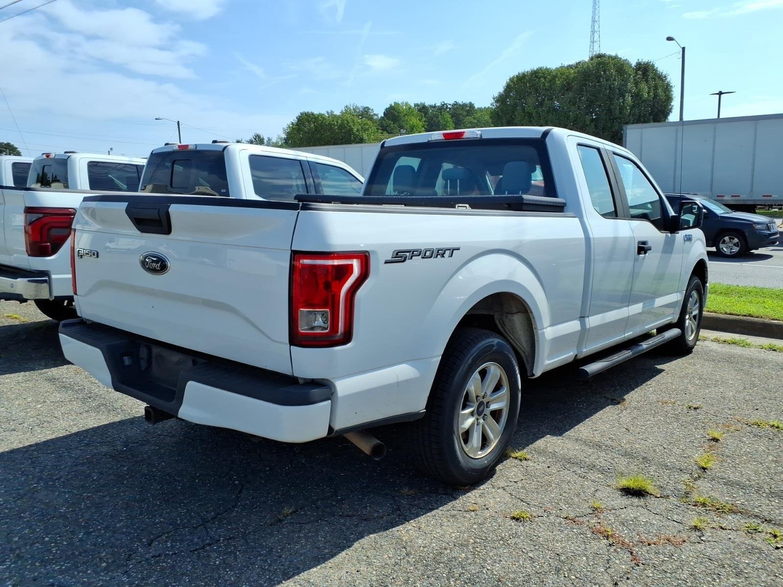 Used 2017 Oxford White Ford XL image 6