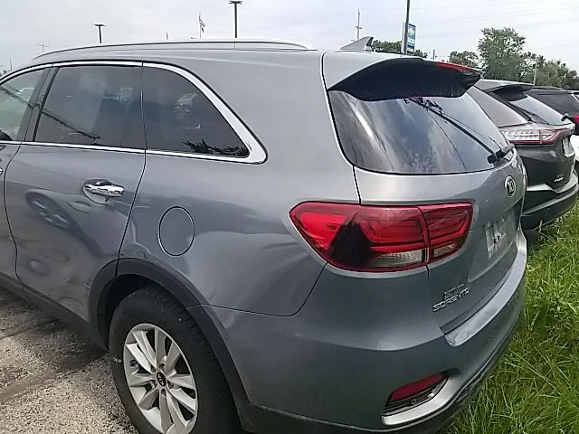Used 2019 Silver Kia LX image 13