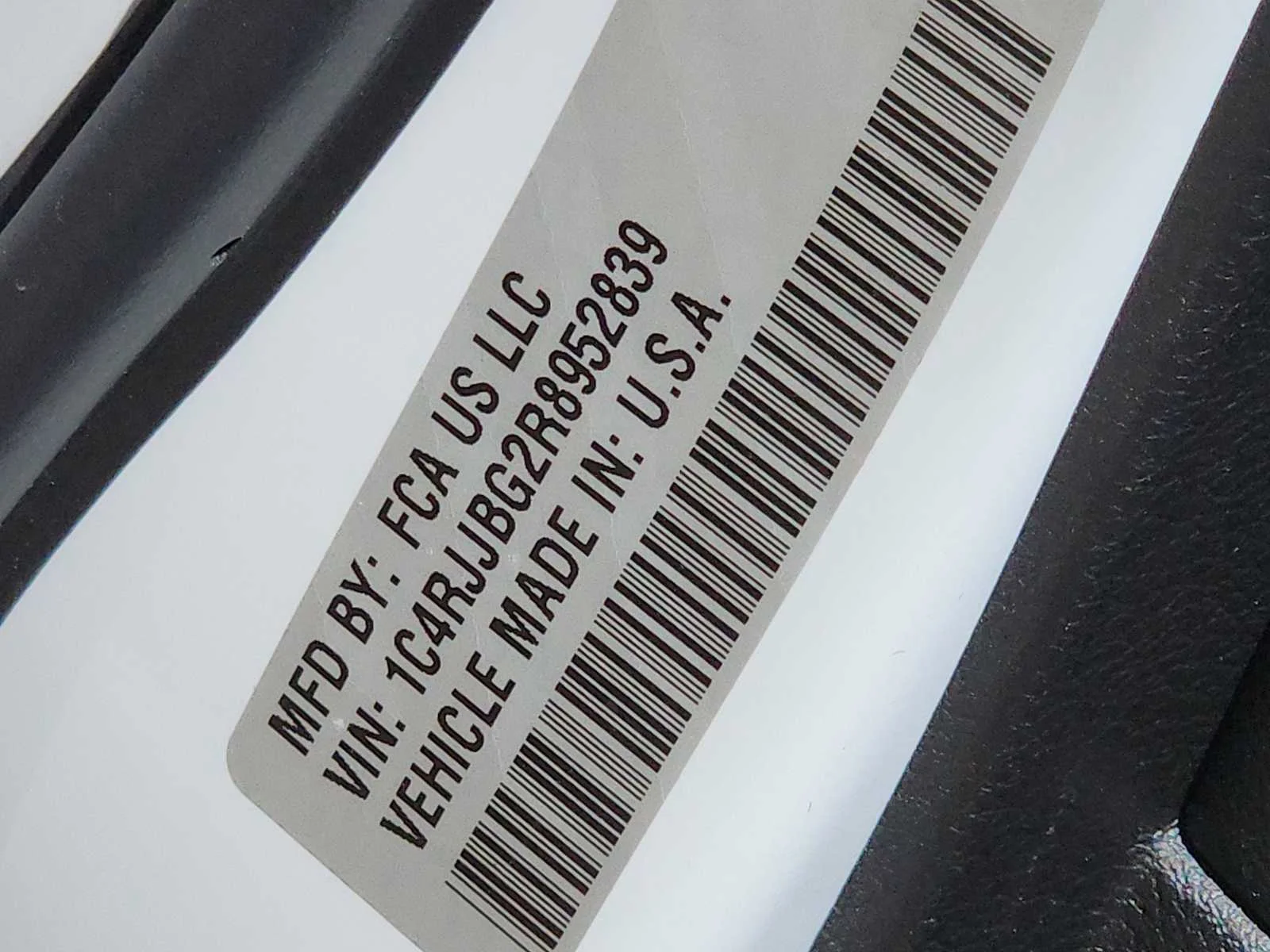 Used 2024 Bright White Clearcoat Jeep Limited image 24