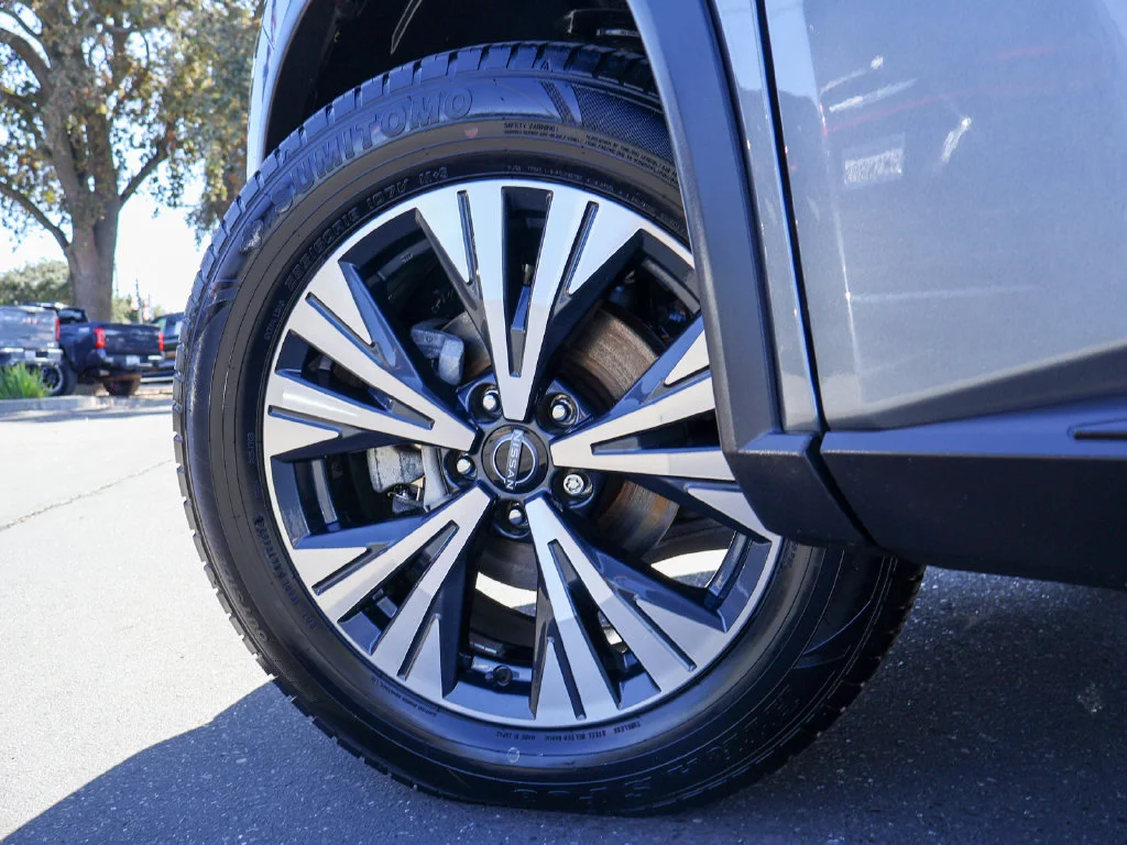 Used 2023 Gun Metallic Nissan SV image 10