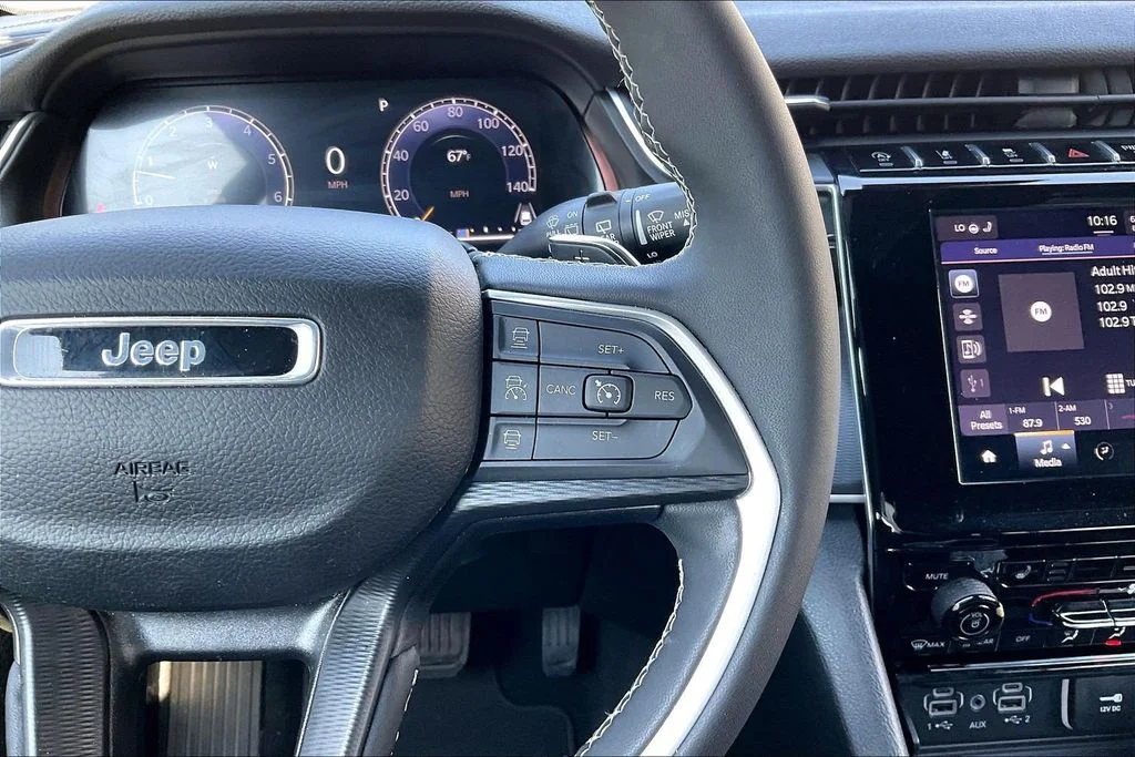 Certified Used 2023 Silver Jeep Altitude X image 34