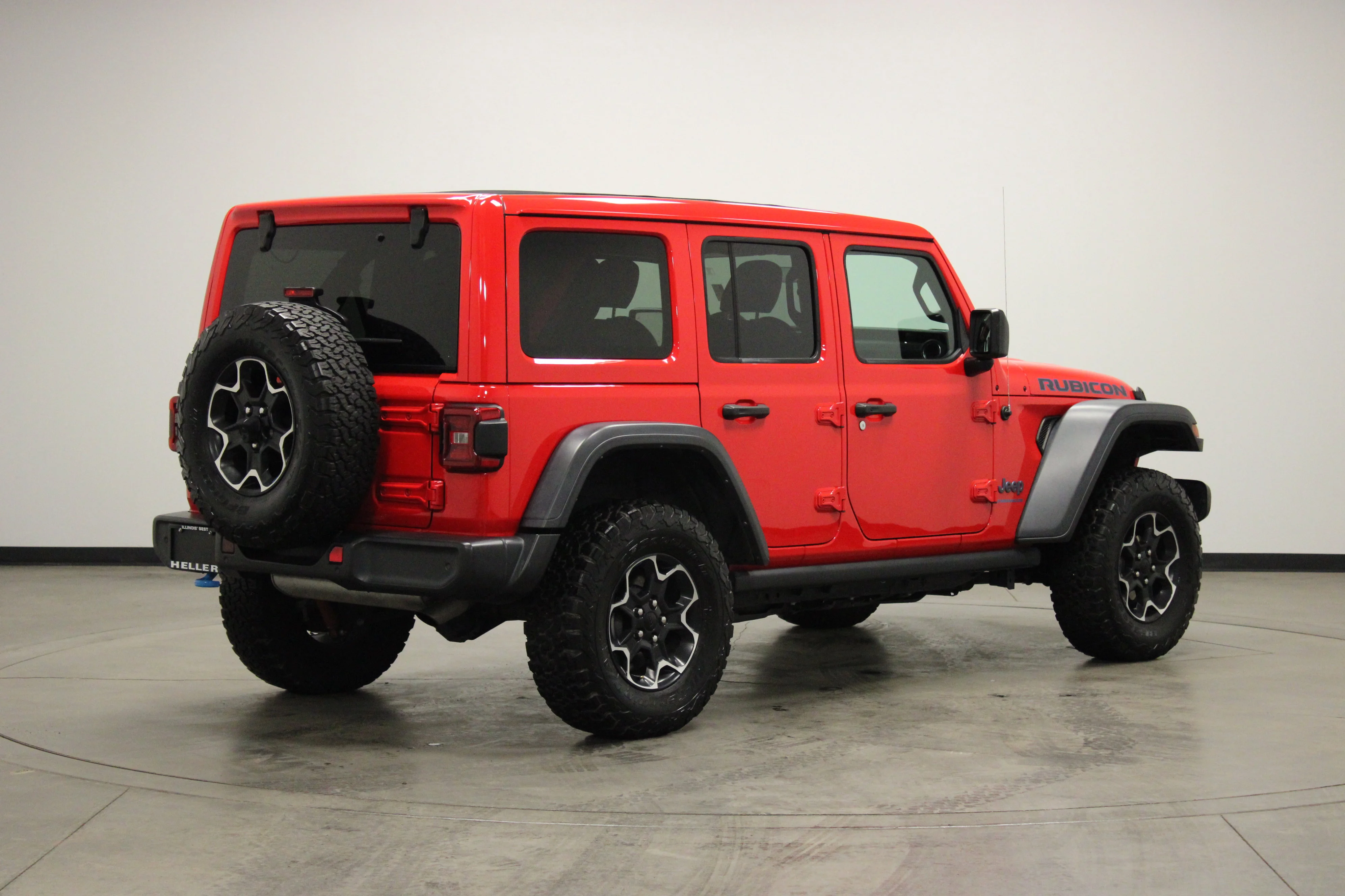Used 2023 Firecracker Red Clearcoat Jeep Rubicon image 8