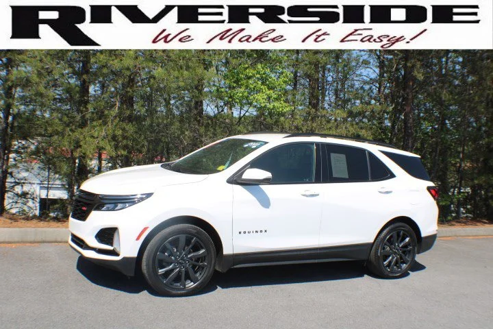 Used 2023 Summit White Chevrolet RS image 4