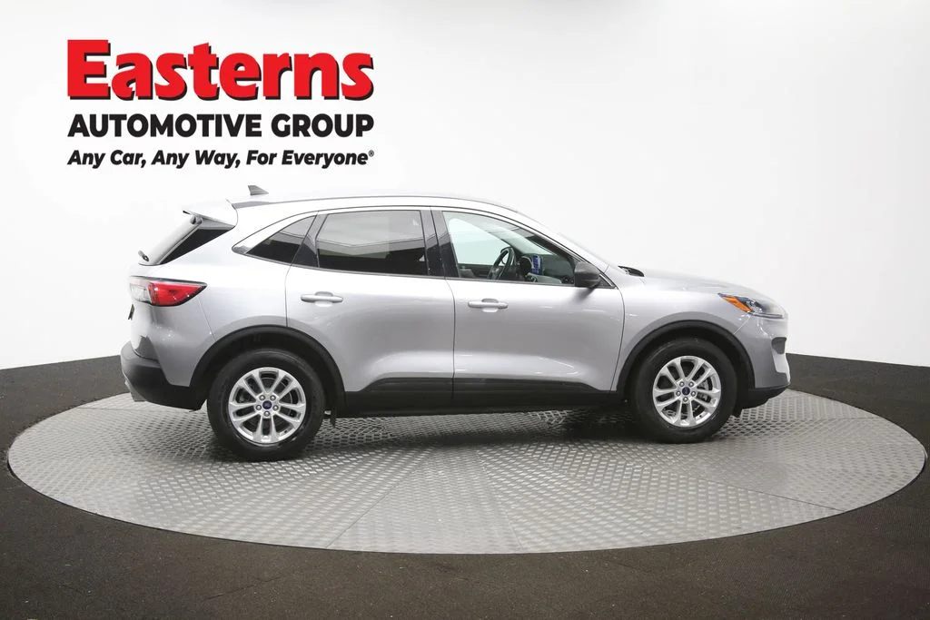 Used 2022 Silver Ford SE image 45