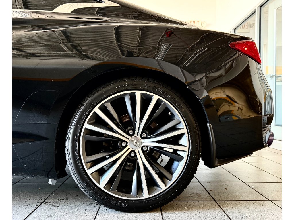 Used 2019 Black Obsidian INFINITI 3.0t PURE image 5