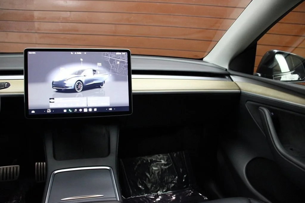Used 2024 Stealth Gray Tesla Performance image 27
