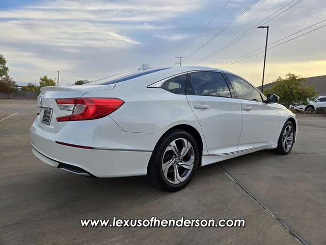 Used 2018 White Honda EX image 6