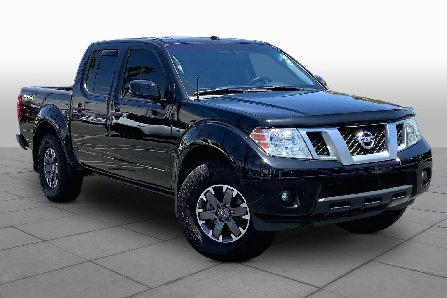 Used 2018 Magnetic Black Nissan PRO-4X image 2