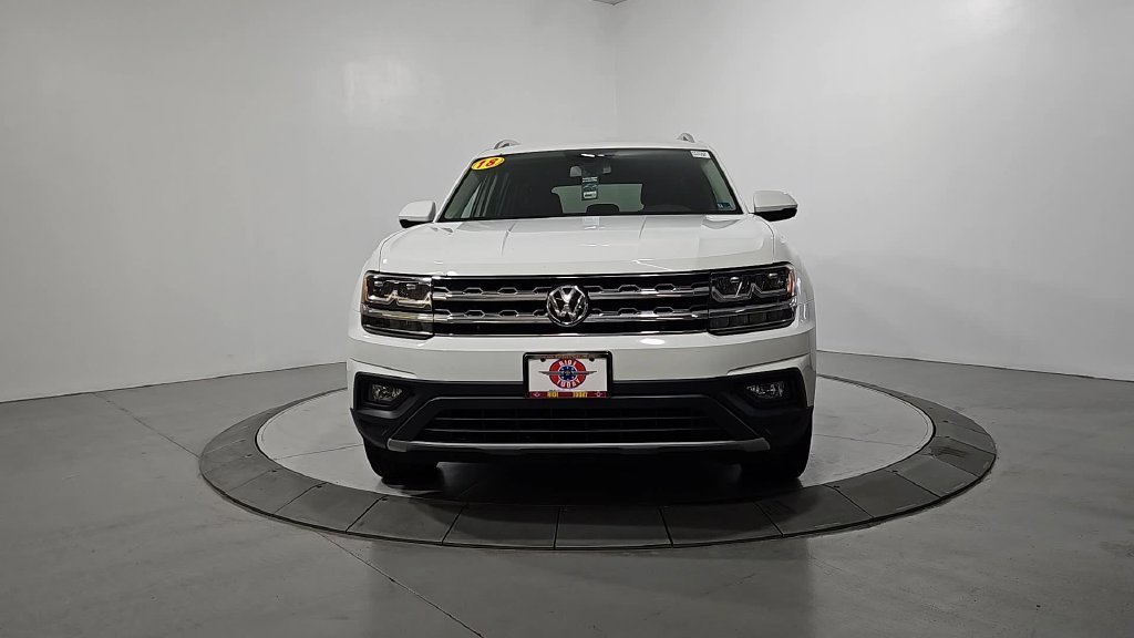 Used 2018 White Volkswagen 3.6L V6 SE image 9