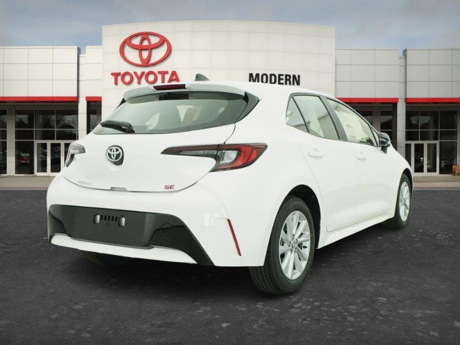 New 2026 Ice Cap Toyota SE image 15