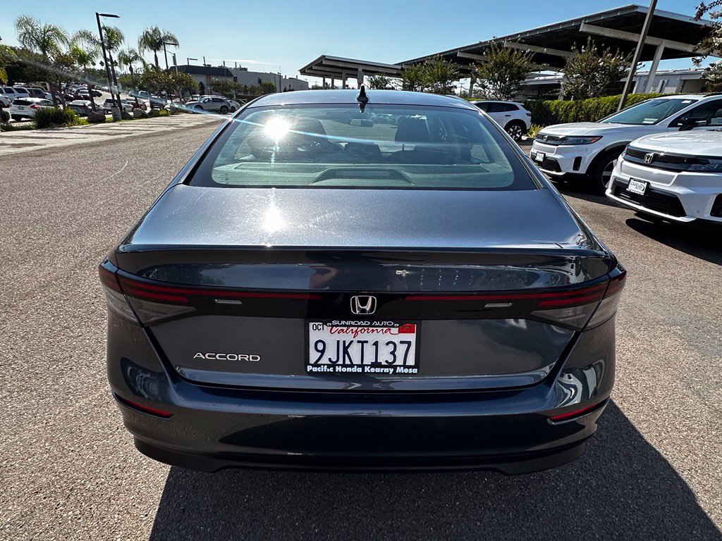 Used 2024  Honda LX image 6