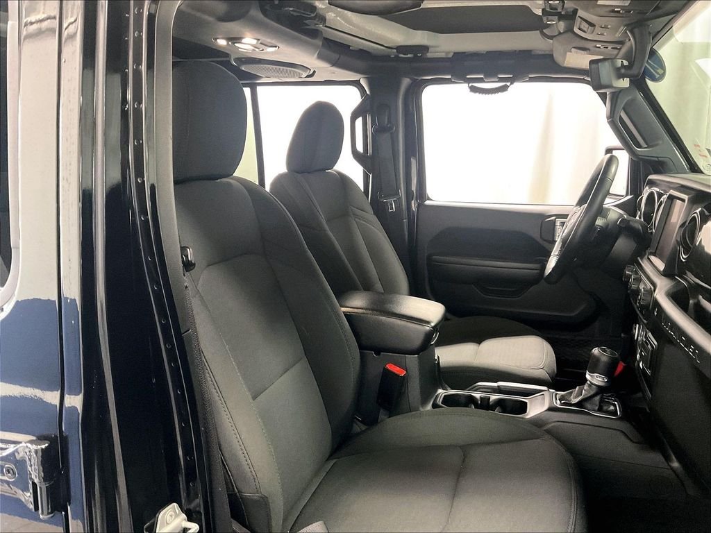 Used 2021 Black Jeep Unlimited Sport Altitude image 11