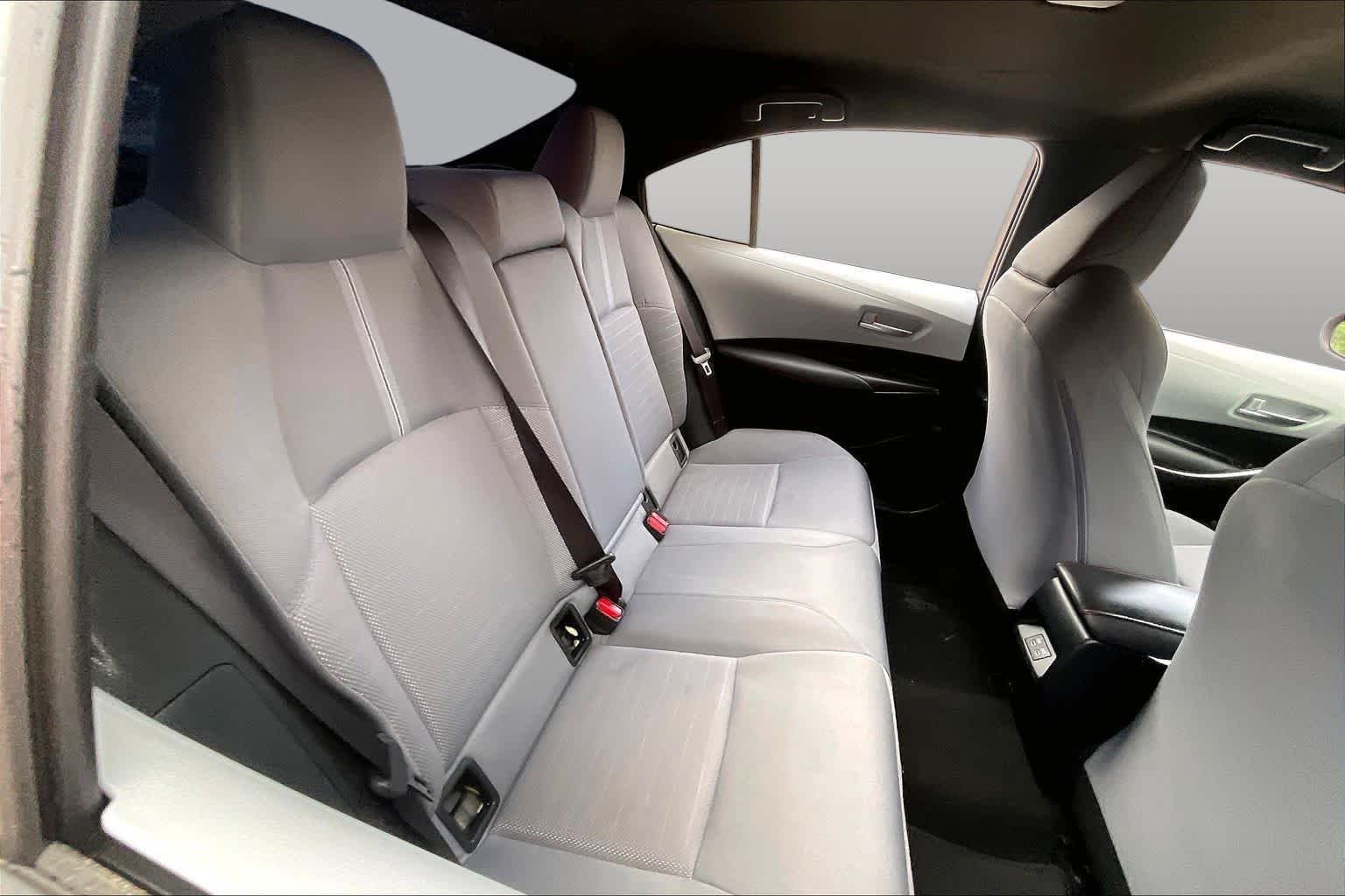 Used 2025 Underground Toyota Hybrid SE image 17