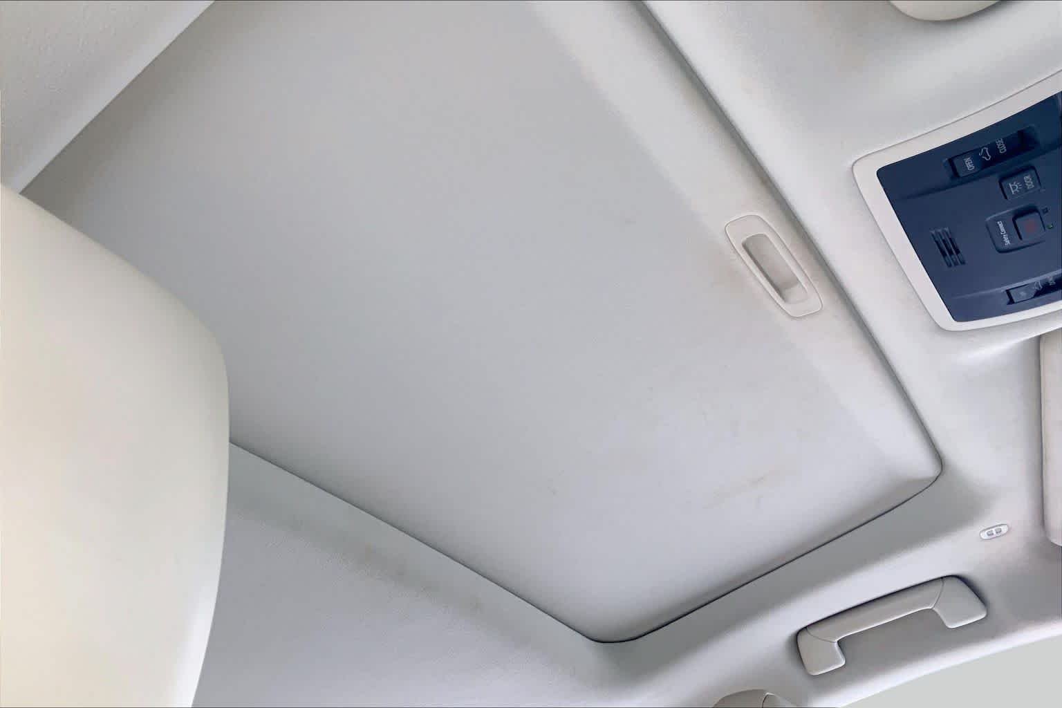 Used 2017 Atomic Silver Lexus  image 13