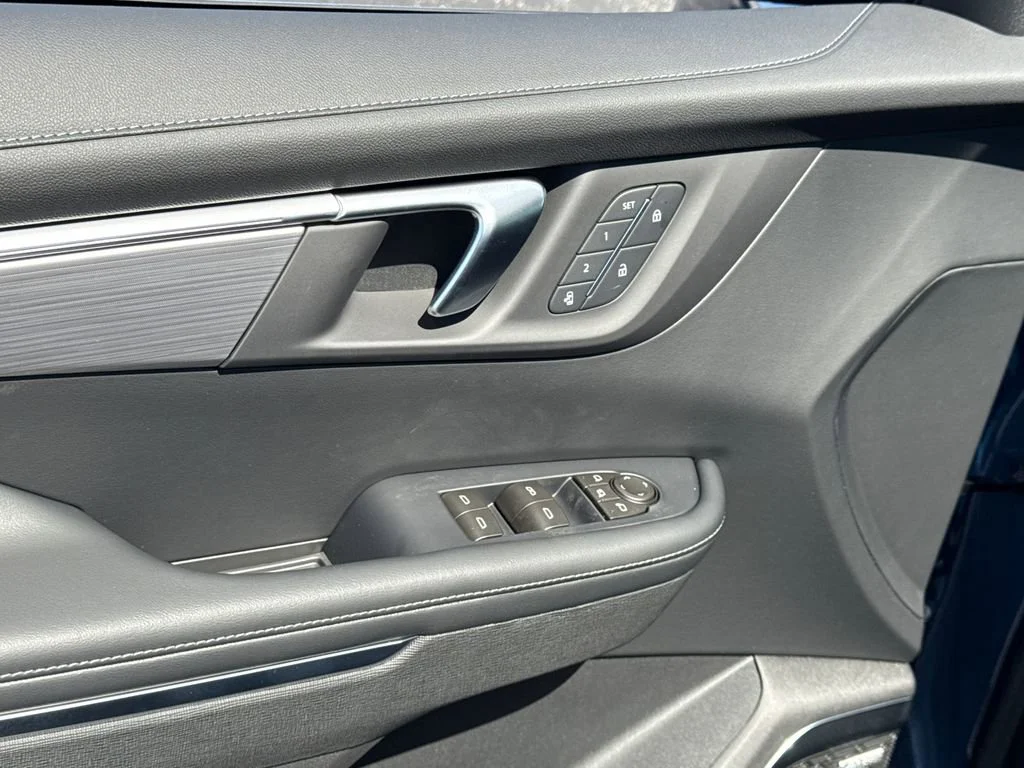 2026 Buick Enclave Preferred - Photo 16