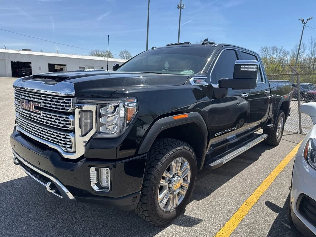 2021 GMC Sierra 4WD Crew Cab Standard Box Denali's photo
