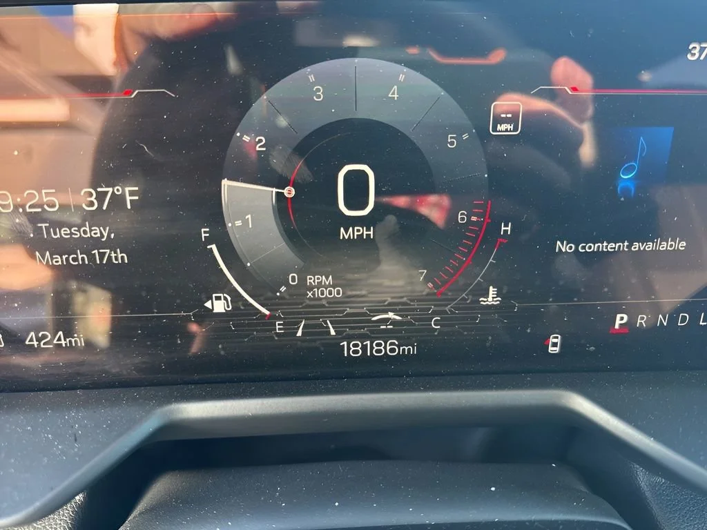 Used 2025 Sterling Metallic GMC Elevation image 26